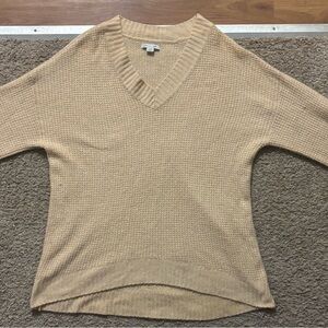 American Eagle Woman’s Sm V-Neck Sweater in Beige Oversized Waffle Knit Like New